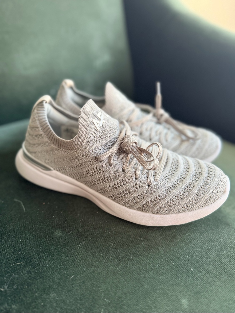 APL Athletic Propulsion Labs TechLoom Wave Sneaker Grey Silver Women’s 7
